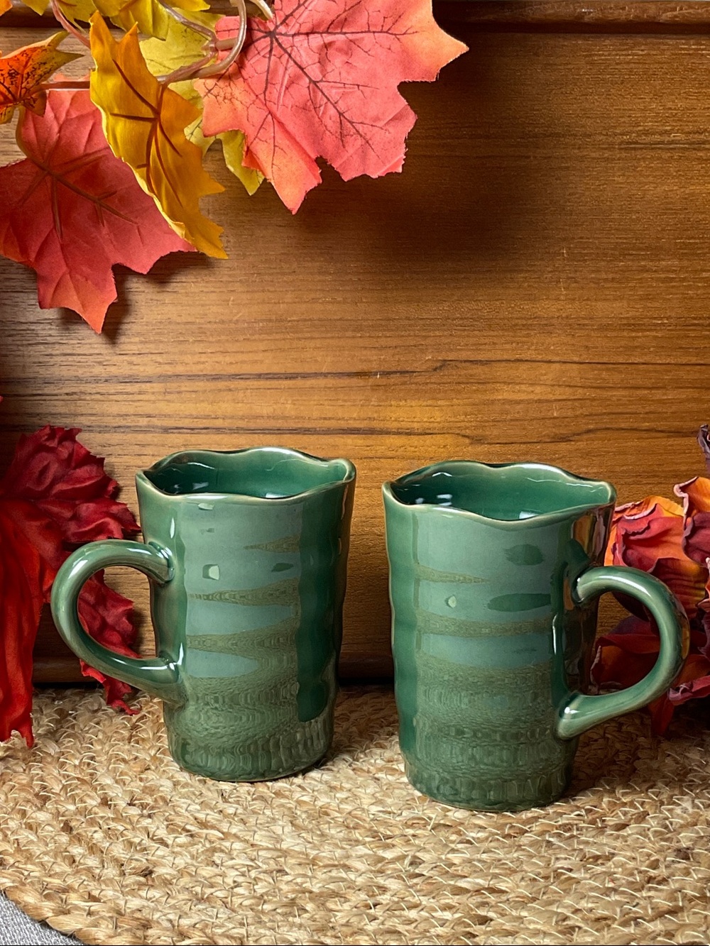 California Pantry Green Ceramic Mugs Set of 2 Wavy Rim 2001